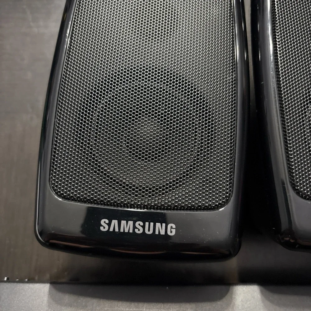 Samsung Black Portable Speaker Set with Sleek Design
